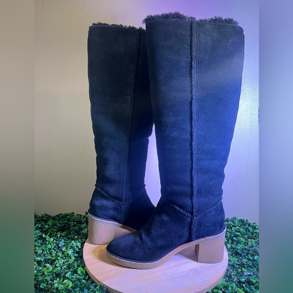 🔥 UGG KASEN TALL BOOTS BLACK SUEDE PULL UP SHEEPSKIN LINING WOMENS SZ 9.5 - Picture 5 of 9